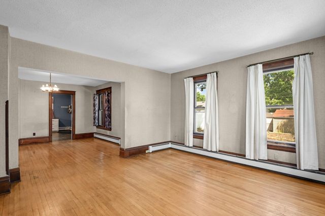2124 W 60th Street, Minneapolis, MN 55419