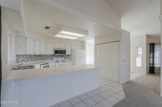 1862 N CENTER Avenue, Casa Grande, AZ 85122