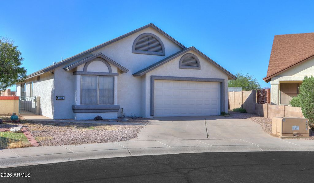 1862 N CENTER Avenue, Casa Grande, AZ 85122