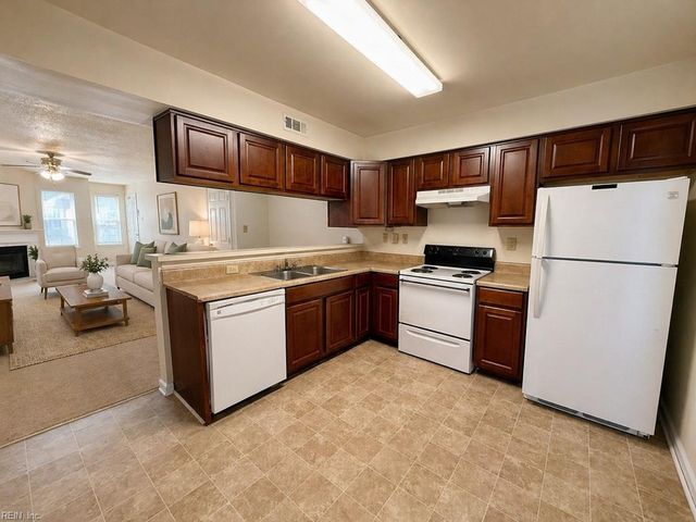 351 Fort Worth Ave Apt 101, Norfolk, VA 23505