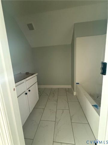 1044 Holly Stone Dr, Mechanicsville, VA 23111