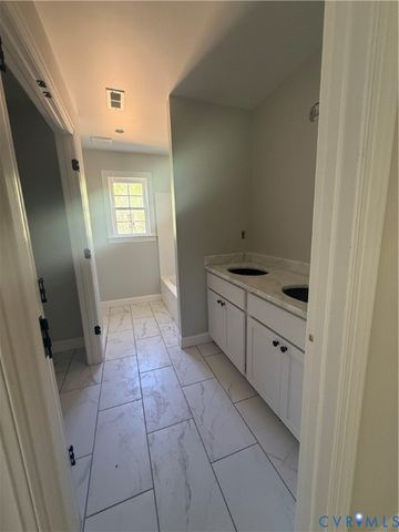 1044 Holly Stone Dr, Mechanicsville, VA 23111