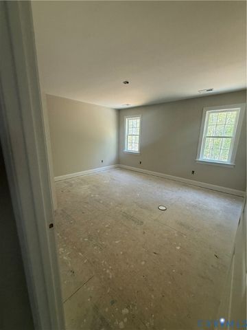1044 Holly Stone Dr, Mechanicsville, VA 23111