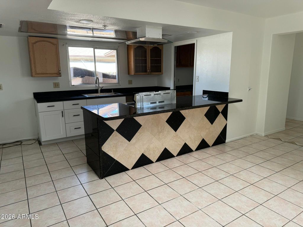 3437 W ACOMA Drive, Phoenix, AZ 85053 — photo 3