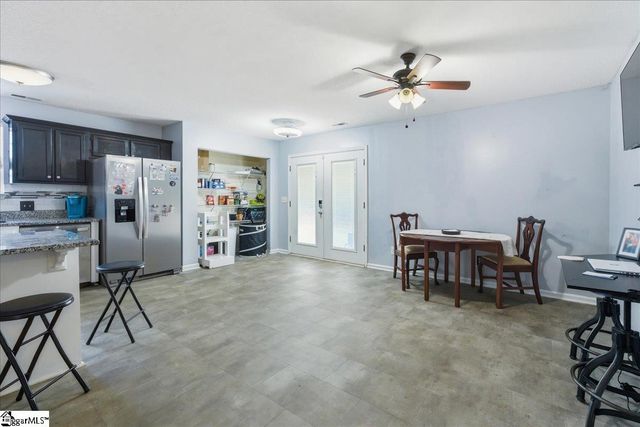 108 Meadow Hill Way, Taylors, SC 29687