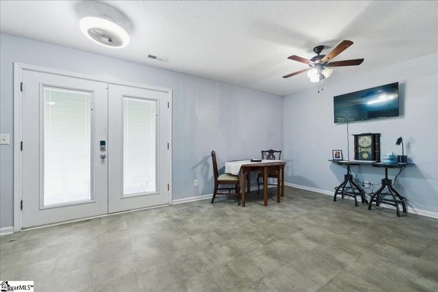 108 Meadow Hill Way, Taylors, SC 29687