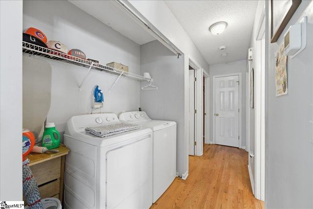 108 Meadow Hill Way, Taylors, SC 29687