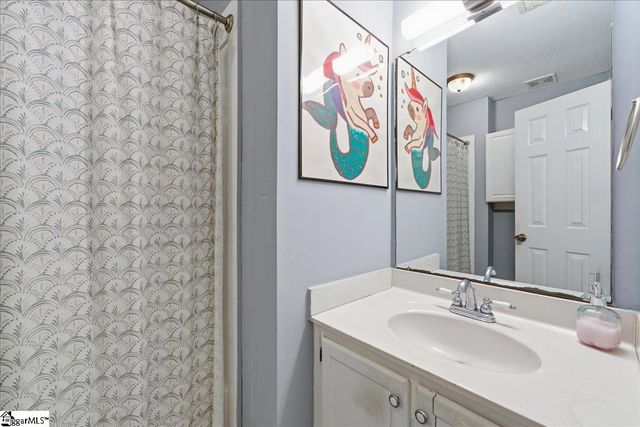 108 Meadow Hill Way, Taylors, SC 29687