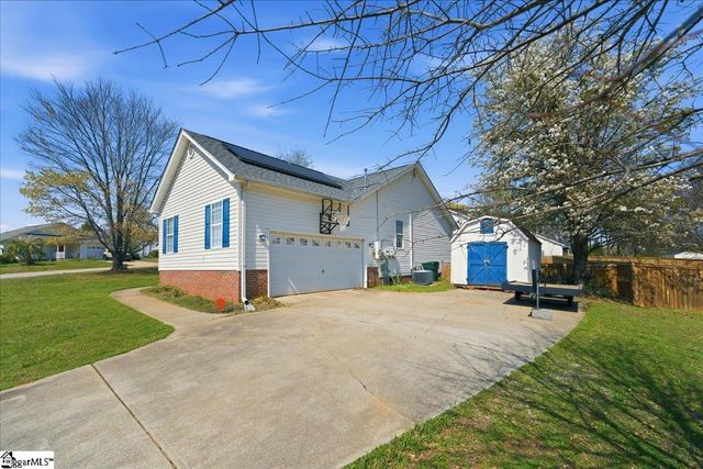 108 Meadow Hill Way, Taylors, SC 29687