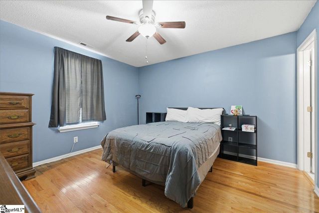 108 Meadow Hill Way, Taylors, SC 29687