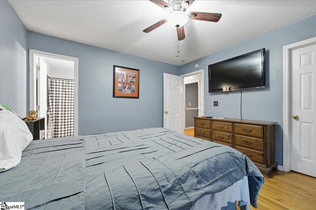 108 Meadow Hill Way, Taylors, SC 29687