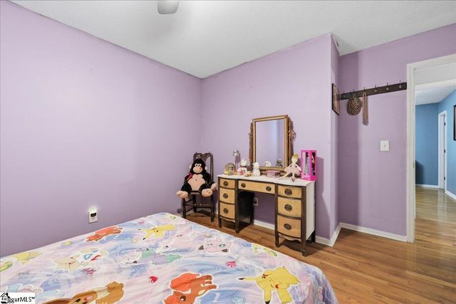 108 Meadow Hill Way, Taylors, SC 29687