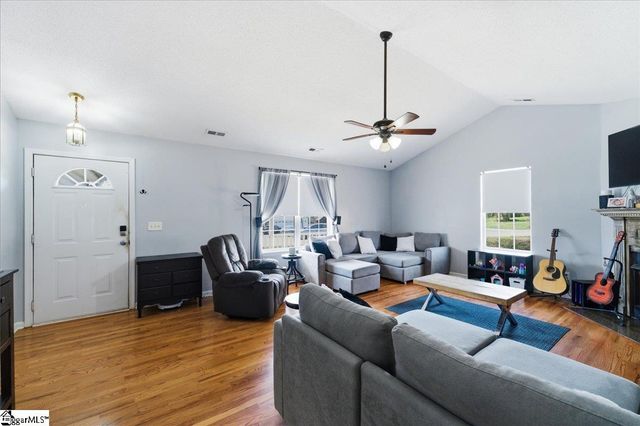 108 Meadow Hill Way, Taylors, SC 29687