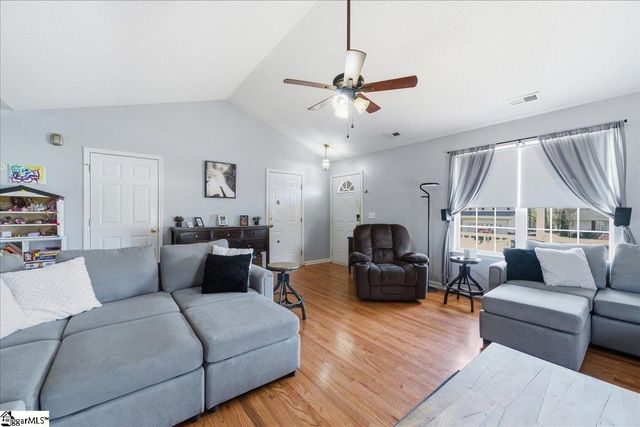 108 Meadow Hill Way, Taylors, SC 29687