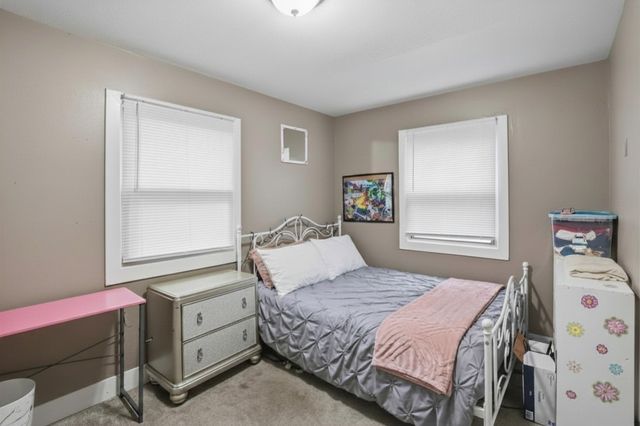 7906 SW 11th Street, Des Moines, IA 50315