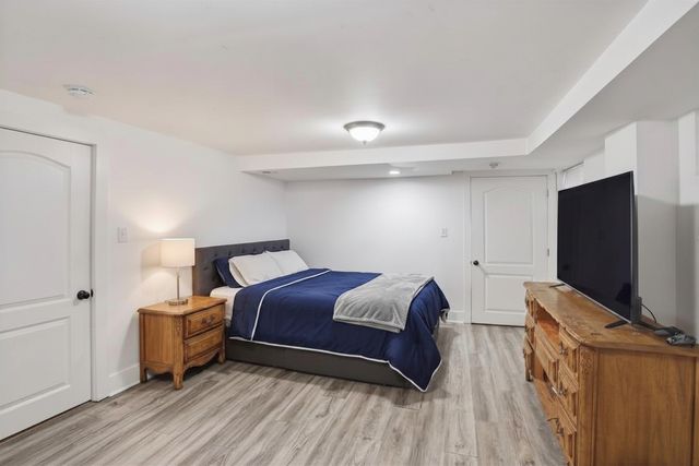 7906 SW 11th Street, Des Moines, IA 50315