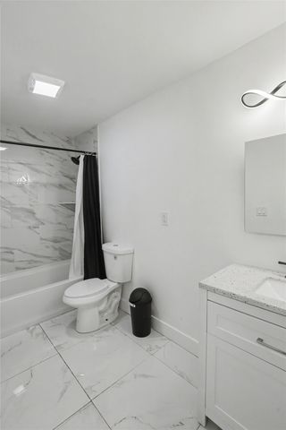 7906 SW 11th Street, Des Moines, IA 50315