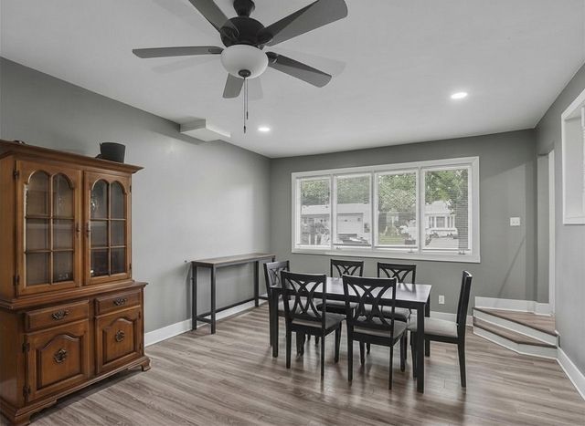 7906 SW 11th Street, Des Moines, IA 50315