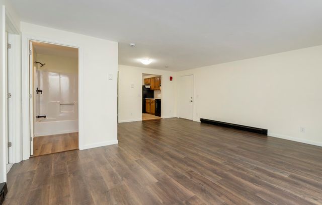 39 Ernest Ave Apt 308, Exeter, NH 03833