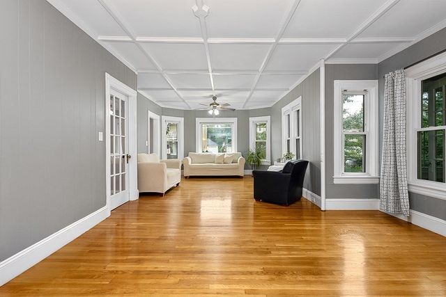 5 Prospect St, Attleboro, MA 02703
