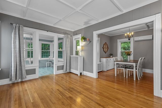 5 Prospect St, Attleboro, MA 02703