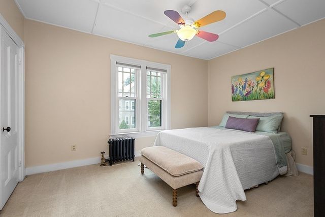 5 Prospect St, Attleboro, MA 02703