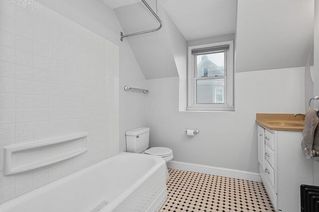 5 Prospect St, Attleboro, MA 02703