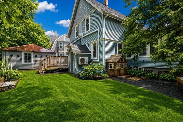 5 Prospect St, Attleboro, MA 02703