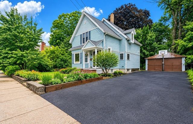 5 Prospect St, Attleboro, MA 02703
