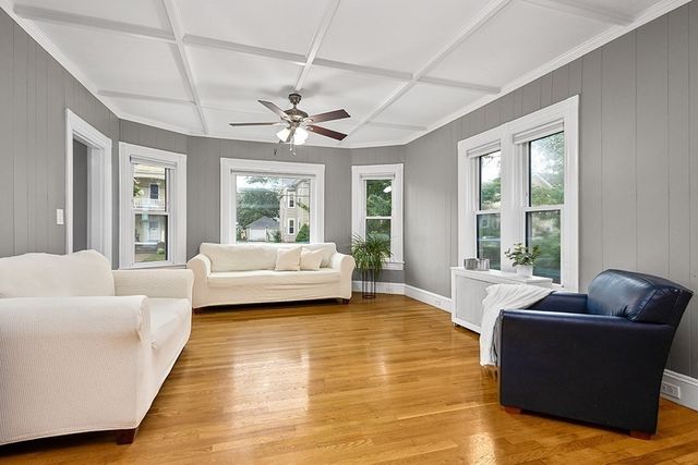 5 Prospect St, Attleboro, MA 02703