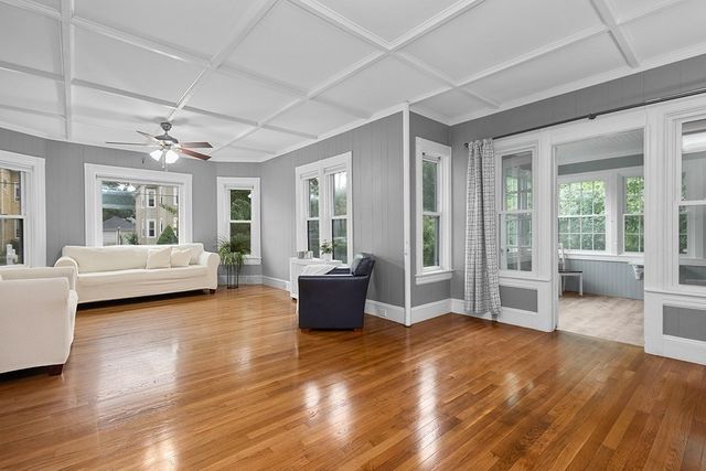 5 Prospect St, Attleboro, MA 02703