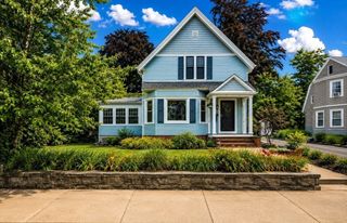 5 Prospect St, Attleboro, MA 02703