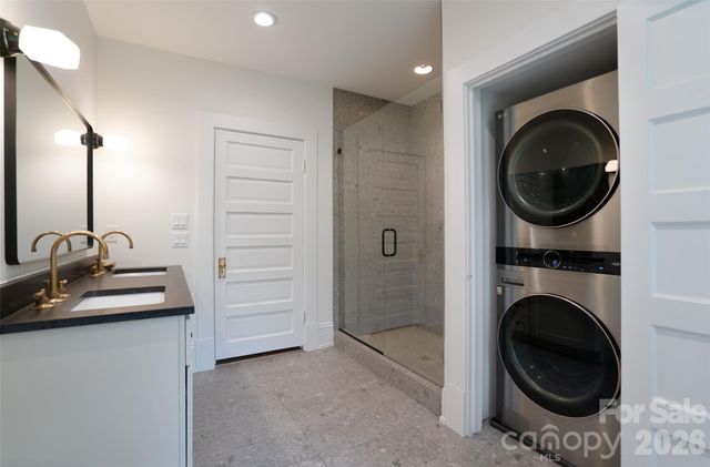 600 E Main Street, Brevard, NC 28712