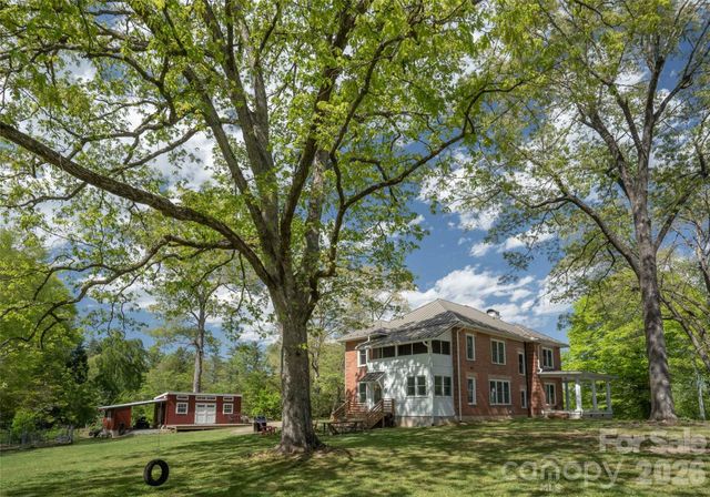 600 E Main Street, Brevard, NC 28712