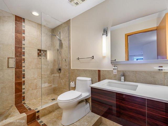 910 S Michigan Avenue 1811, Chicago, IL 60605