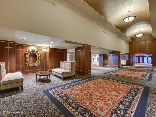 910 S Michigan Avenue 1811, Chicago, IL 60605