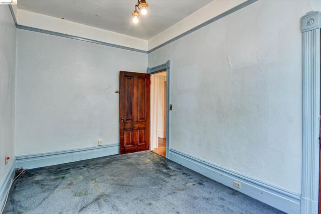 1822 Clinton Ave, Alameda, CA 94501