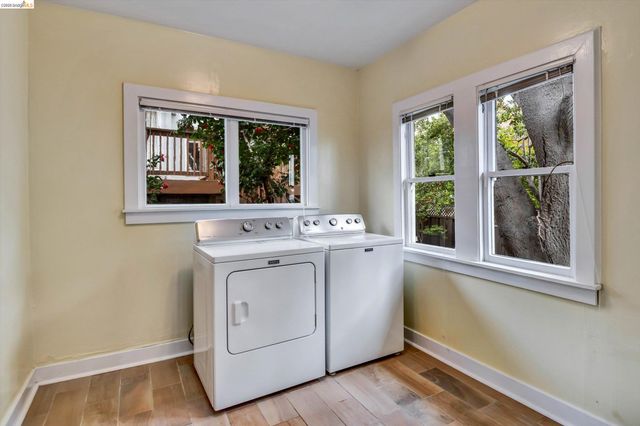 1822 Clinton Ave, Alameda, CA 94501