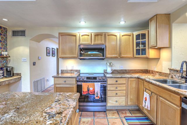 14181 E Reata Pozo, Tucson, AZ 85747