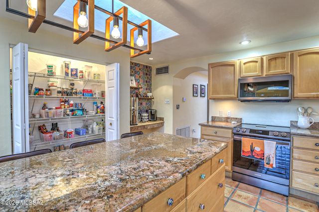 14181 E Reata Pozo, Tucson, AZ 85747
