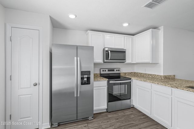 1155 Saturn Street SE, Palm Bay, FL 32909