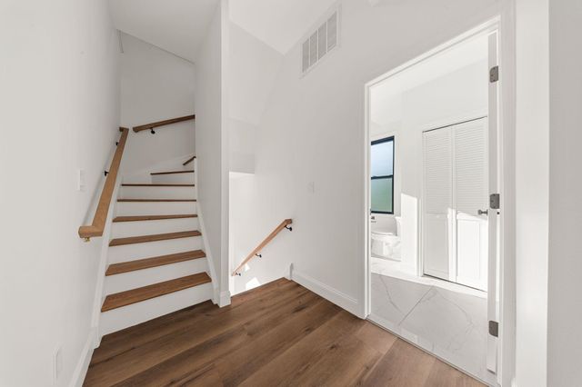 711-715 BOULEVARD, Weehawken, NJ 07086
