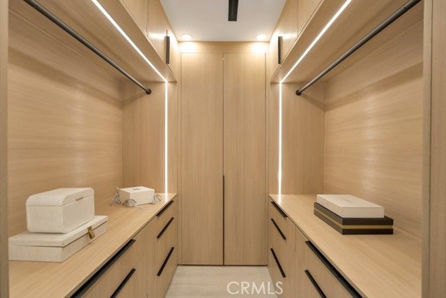 11107 Kling Street, North Hollywood (los Angeles), CA 91602