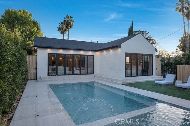 11107 Kling Street, North Hollywood (los Angeles), CA 91602