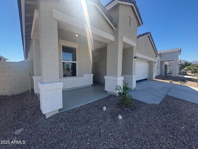 17807 W VOGEL Avenue, Waddell, AZ 85355