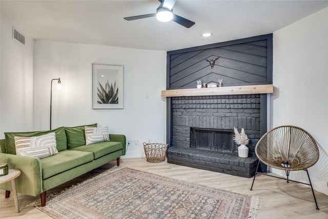 336 Melrose Drive 6B, Richardson, TX 75080