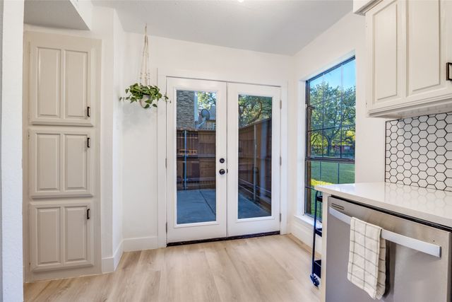 336 Melrose Drive 6B, Richardson, TX 75080