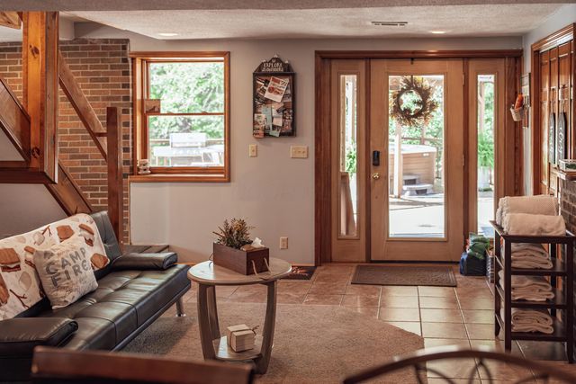 30483 Lake Logan Road, Logan, OH 43138