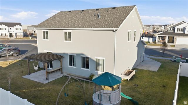 3488 S SUGAR PINE DR, Syracuse, UT 84075