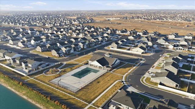 3488 S SUGAR PINE DR, Syracuse, UT 84075